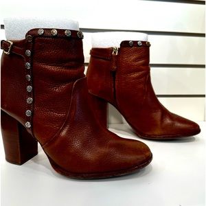 Tory Burch almond leather booties 8 1/2